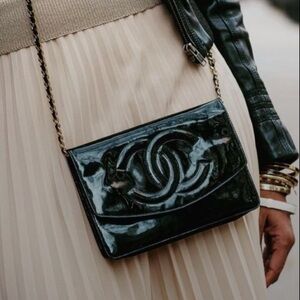 Chanel | Authentic Timeless Vintage Black Patent Leather Flap Wallet